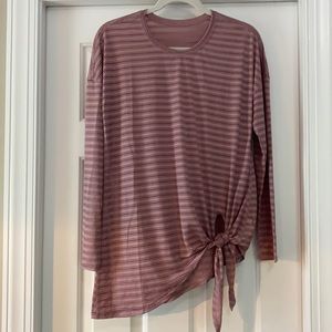 Lululemon side tie loose fit tee sz 12